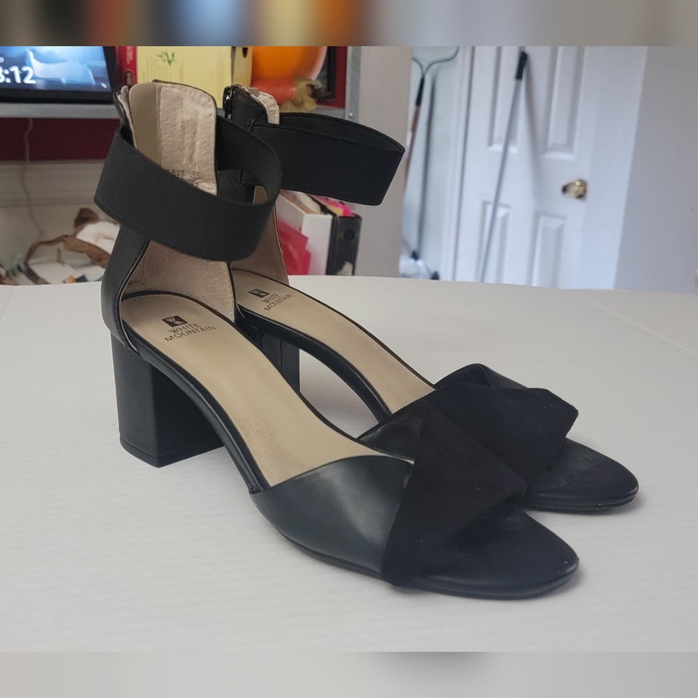 White Mountain Black Ankle Strap Heeled Sandals